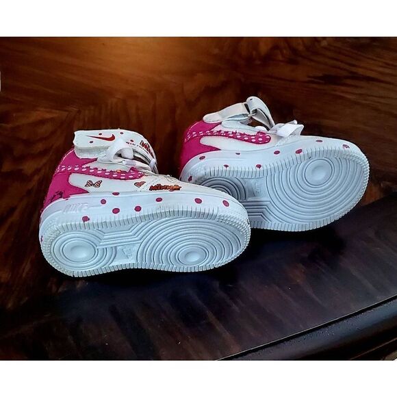 COLLECTIBLE SPECIAL EDITION MINNIE MOUSE NIKE AIR FORCE 1'S HIGH TOPS - Picture 3 of 10